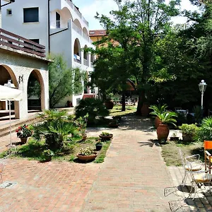 Hotel Furia